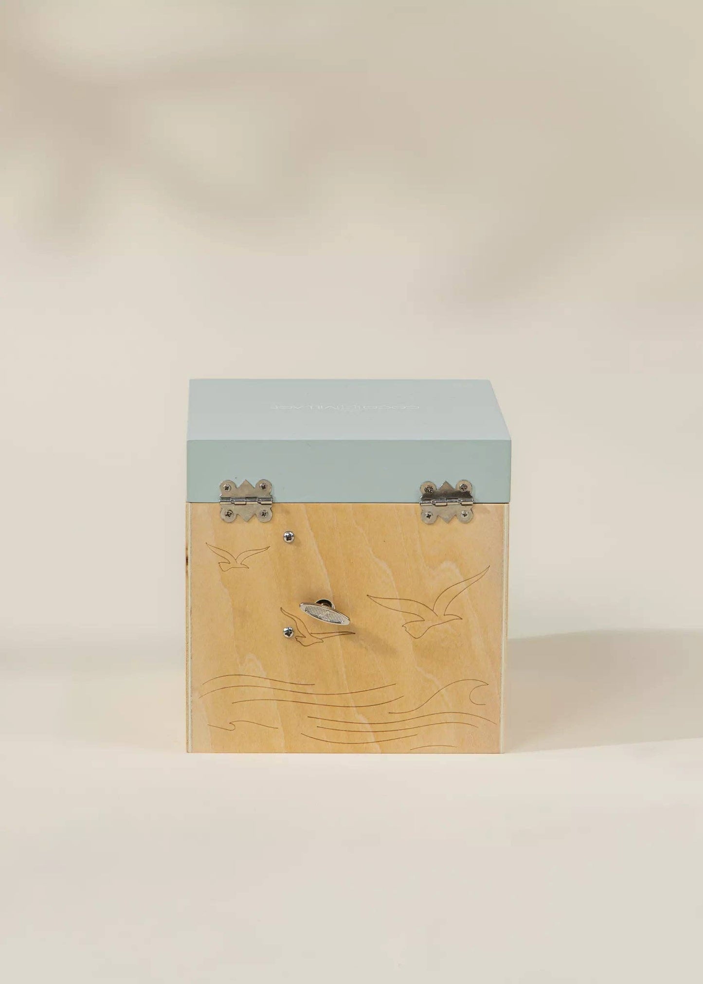 Wooden Musical Souvenir Box – Ocean-Themed Nursery Keepsake with Pop-Up Sailboat