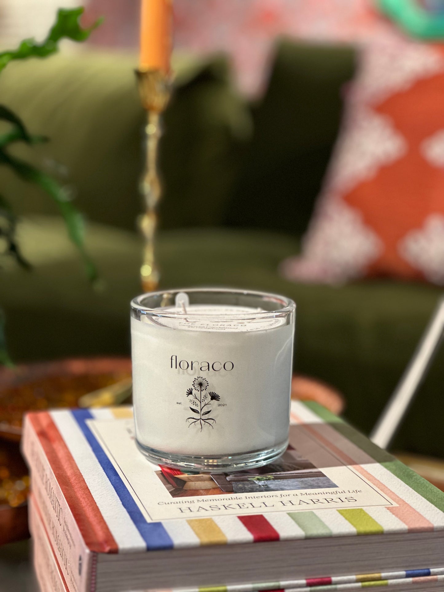 Floraco Candle: Sandalwood, Cedarwood, Cardamom | Grounding and Restorative | Clear Glass