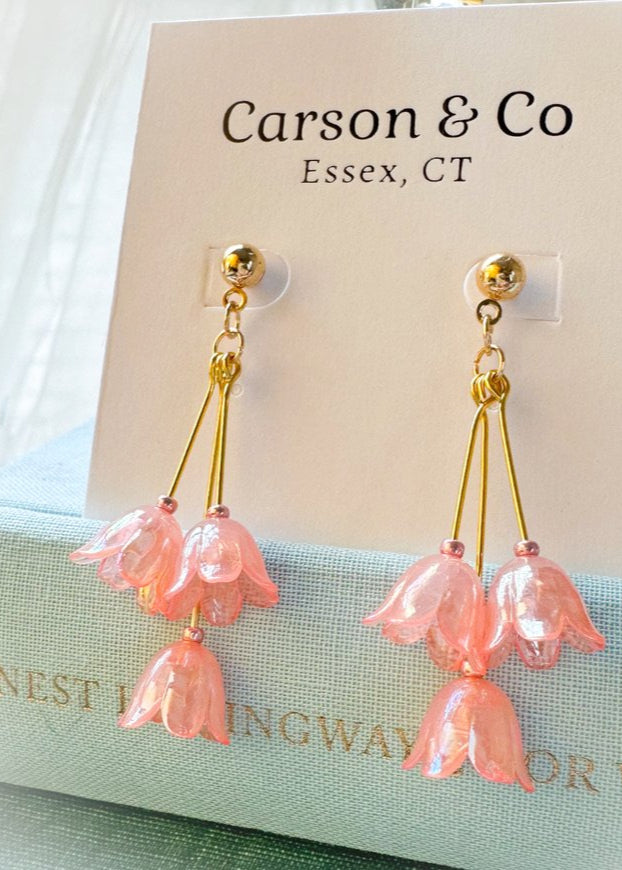 Lightweight and hung on cute studs I think they have charm and femininity.