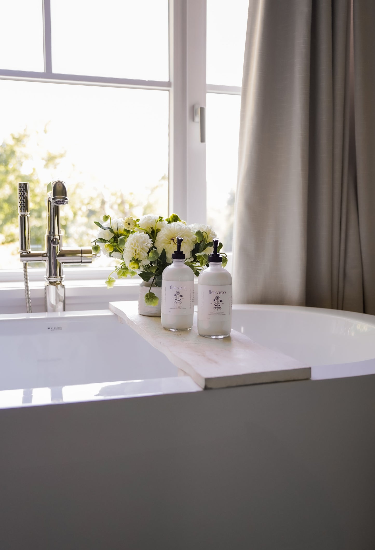 Floraco Body Wash: Cedarwood, Sandalwood, Cardamom -  Refillable Glass