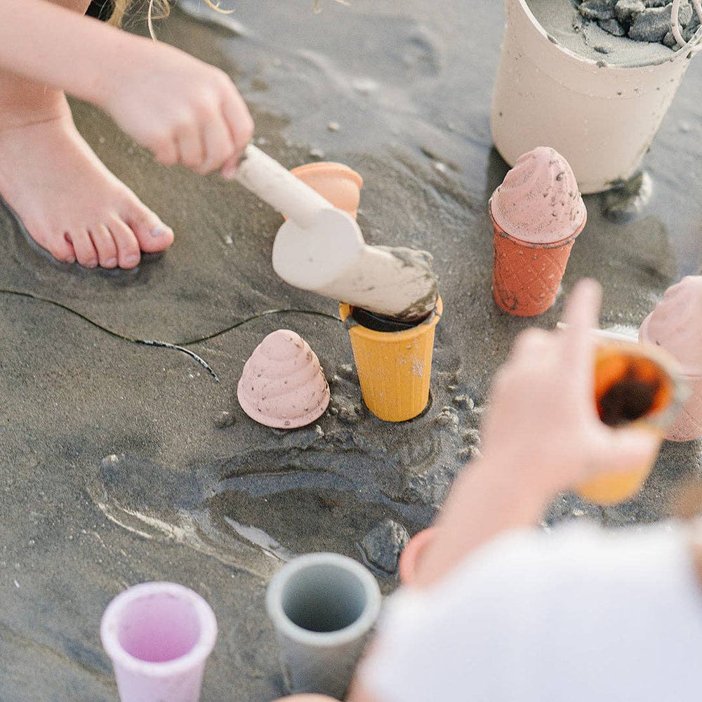 
                      
                        Classic Retro Silicone Ice Cream Beach Set – 11-Piece Toy Set by Marlowe & Co
                      
                    