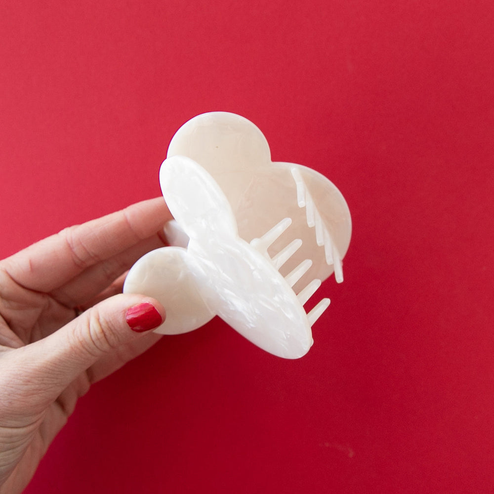 
                      
                        White | Mouse Claw Clip
                      
                    
