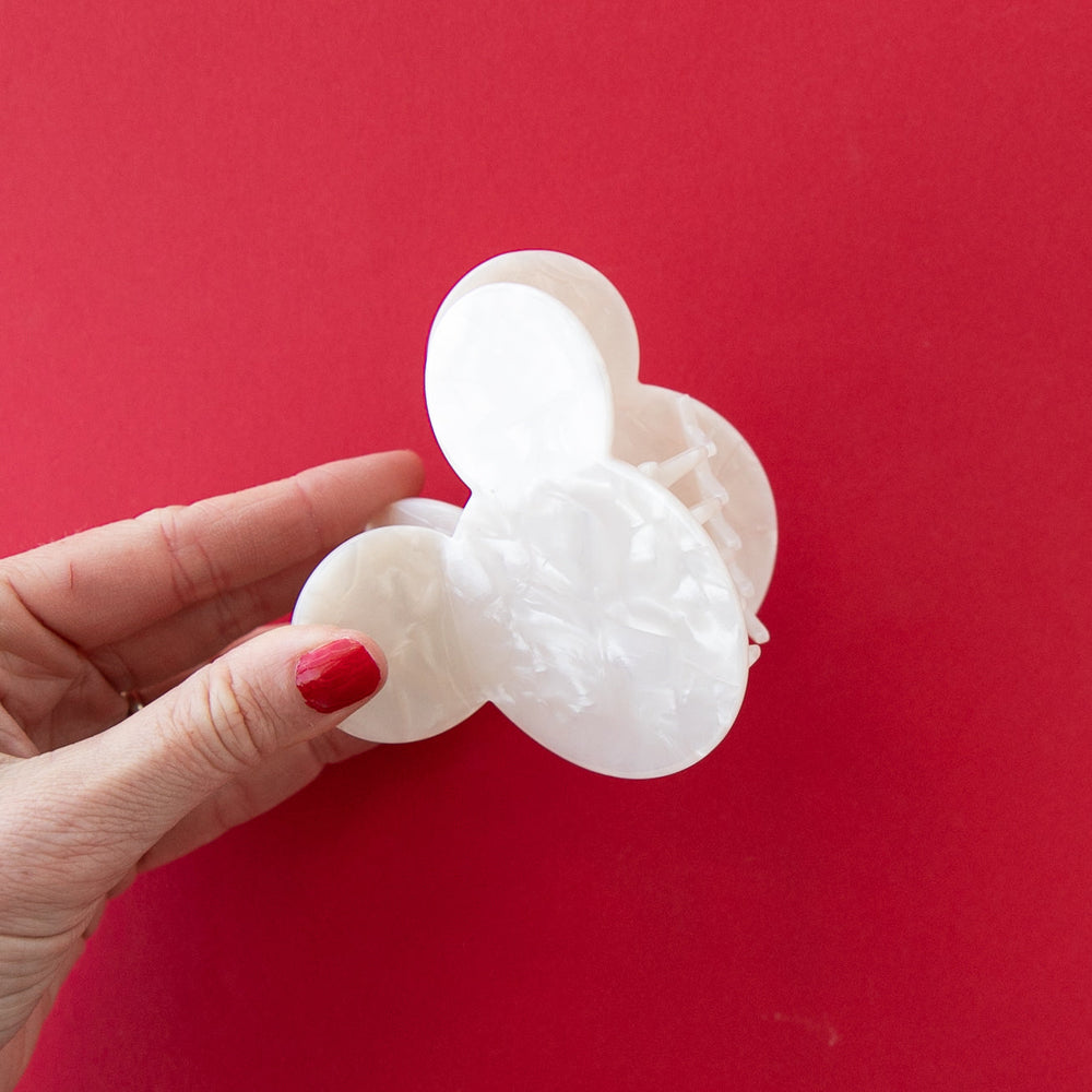 
                      
                        White | Mouse Claw Clip
                      
                    