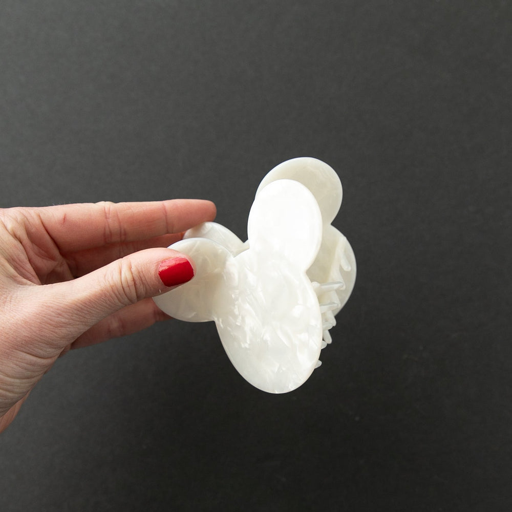 
                      
                        White | Mouse Claw Clip
                      
                    