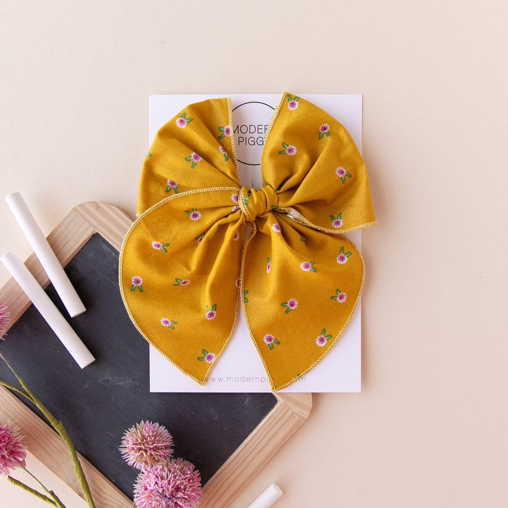 
                      
                        Dandelion | Party Bow
                      
                    