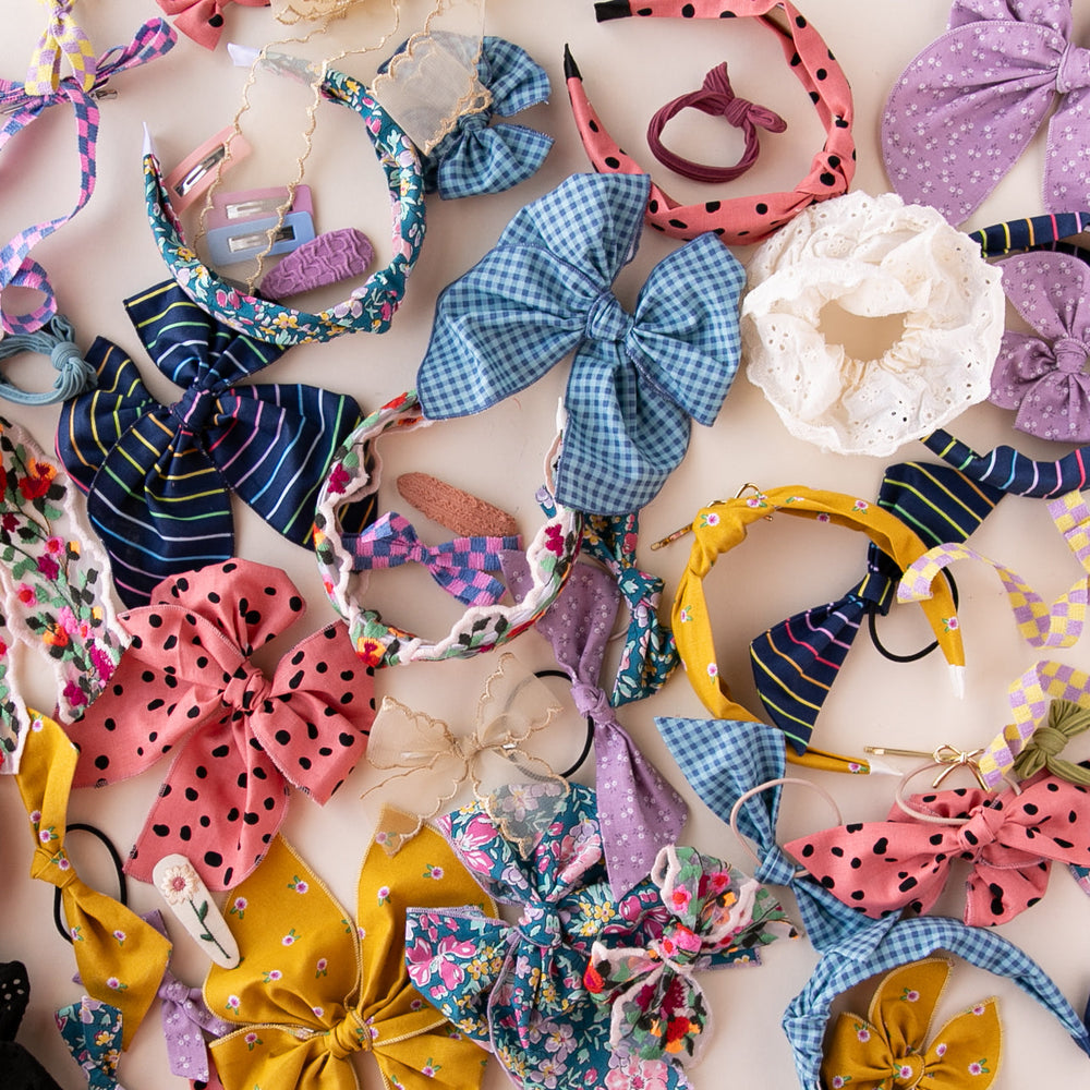
                      
                        Dandelion | Party Bow
                      
                    