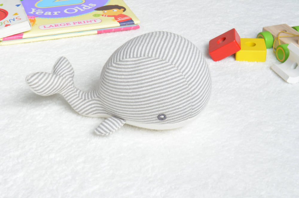 Willy The Whale Knitted Toy