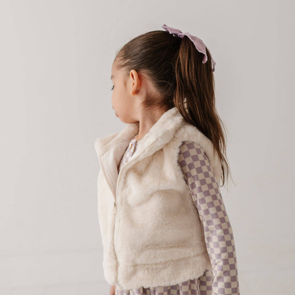 
                      
                        Cozy Faux Fur Vest for Babies & Toddlers – Best-Selling Layering Piece
                      
                    