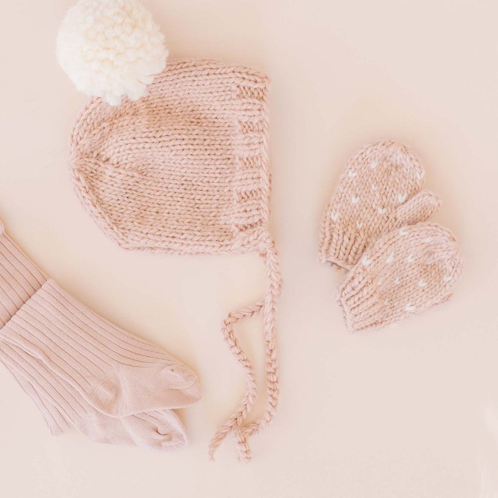 
                      
                        Sawyer Mittens, Blush | Baby & Kids Gloves | Thanksgiving: M; 2-5Y - Grace & Haven
                      
                    