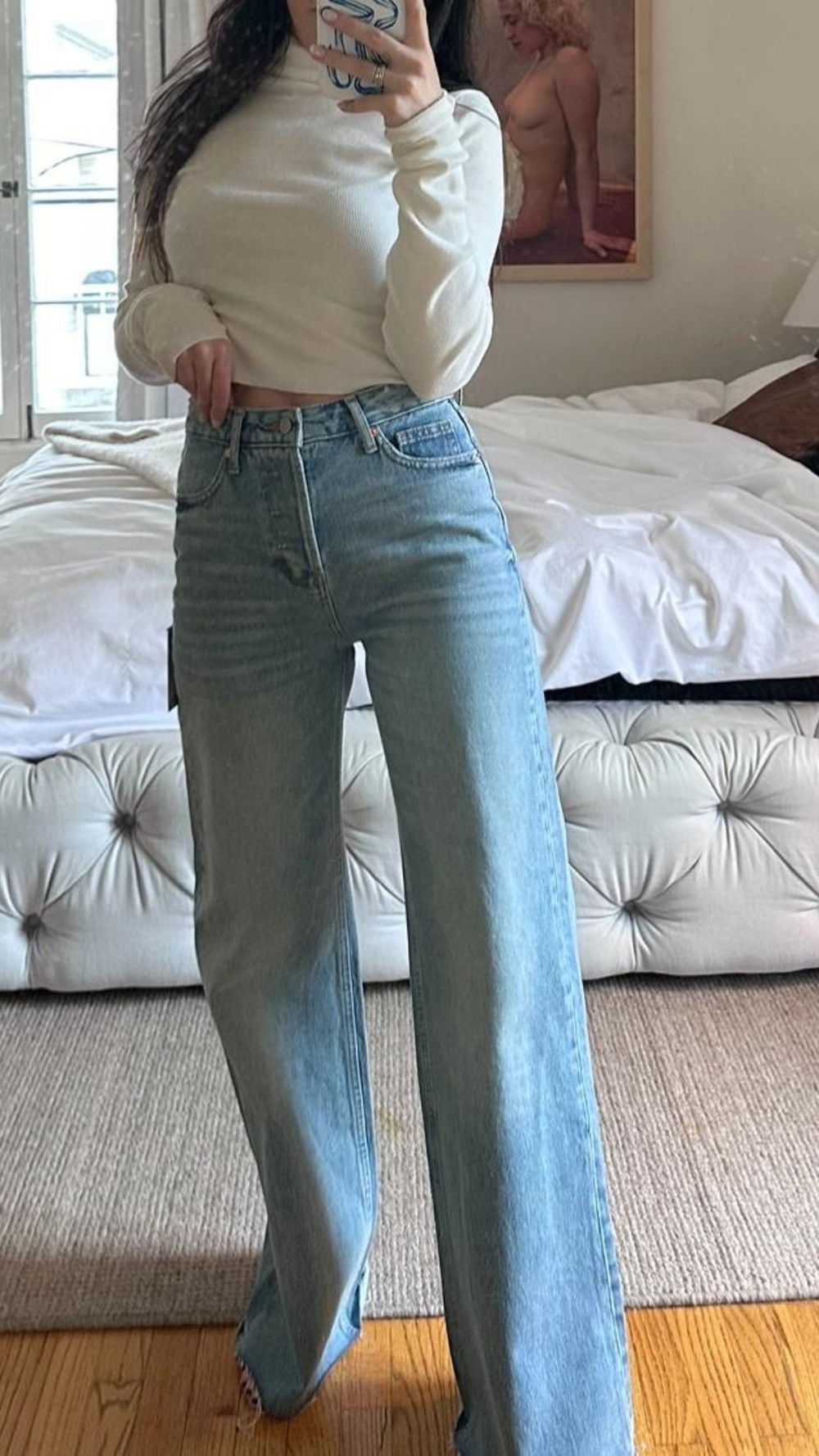 Super soft 100% cotton denim jeans in high-rise, baggy fit silhouette