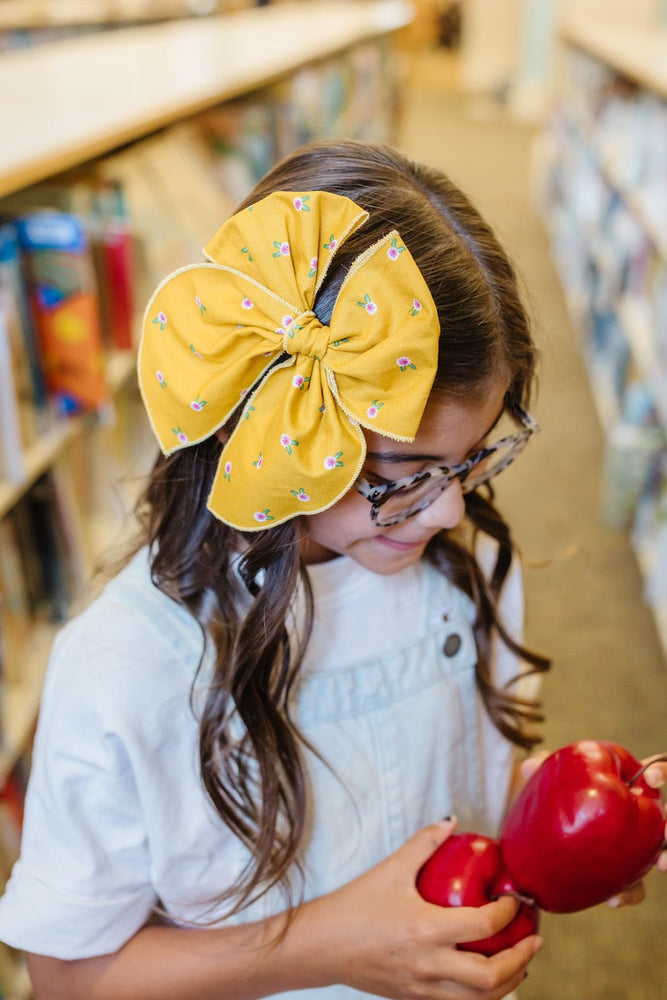 
                      
                        Dandelion | Party Bow
                      
                    
