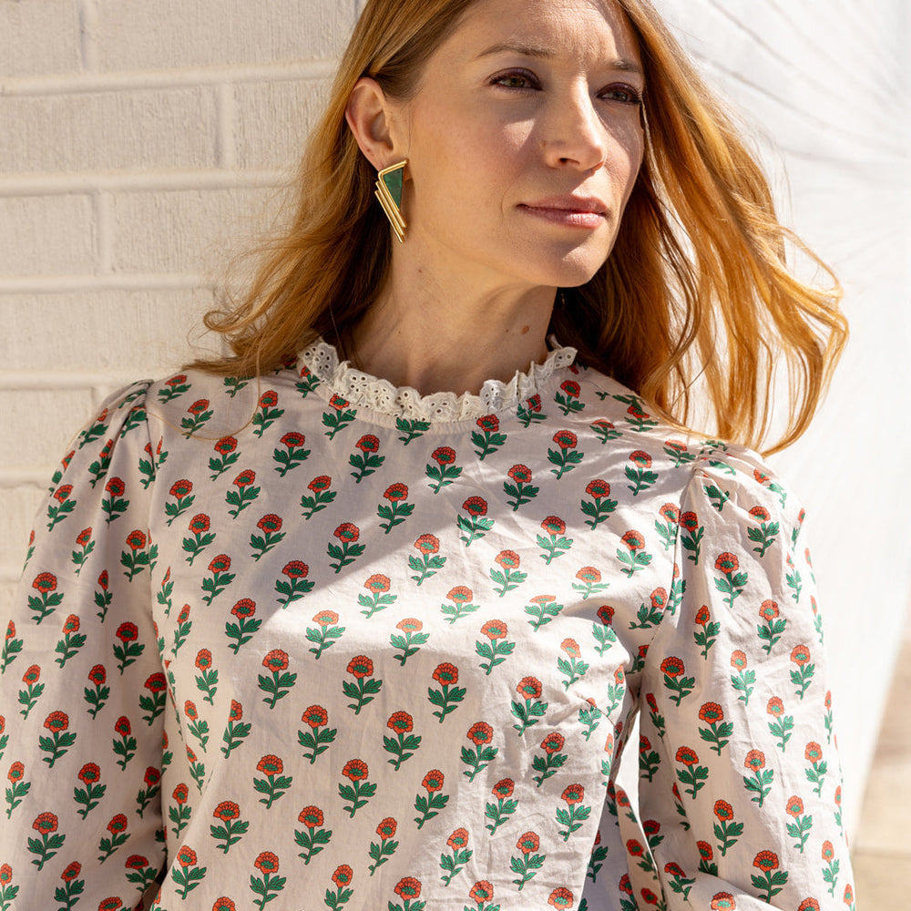 
                      
                        THE DALLAS TOP
                      
                    