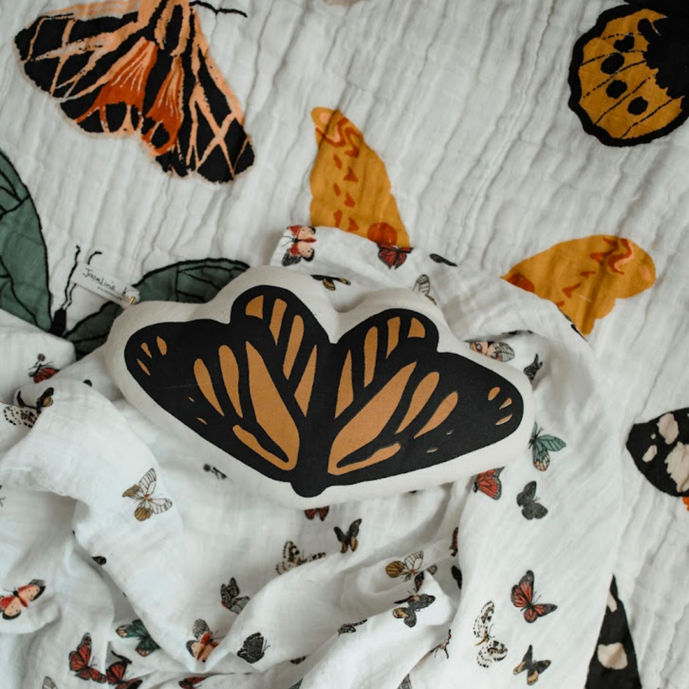 Lexi Butterfly Muslin Swaddle - Grace & Haven