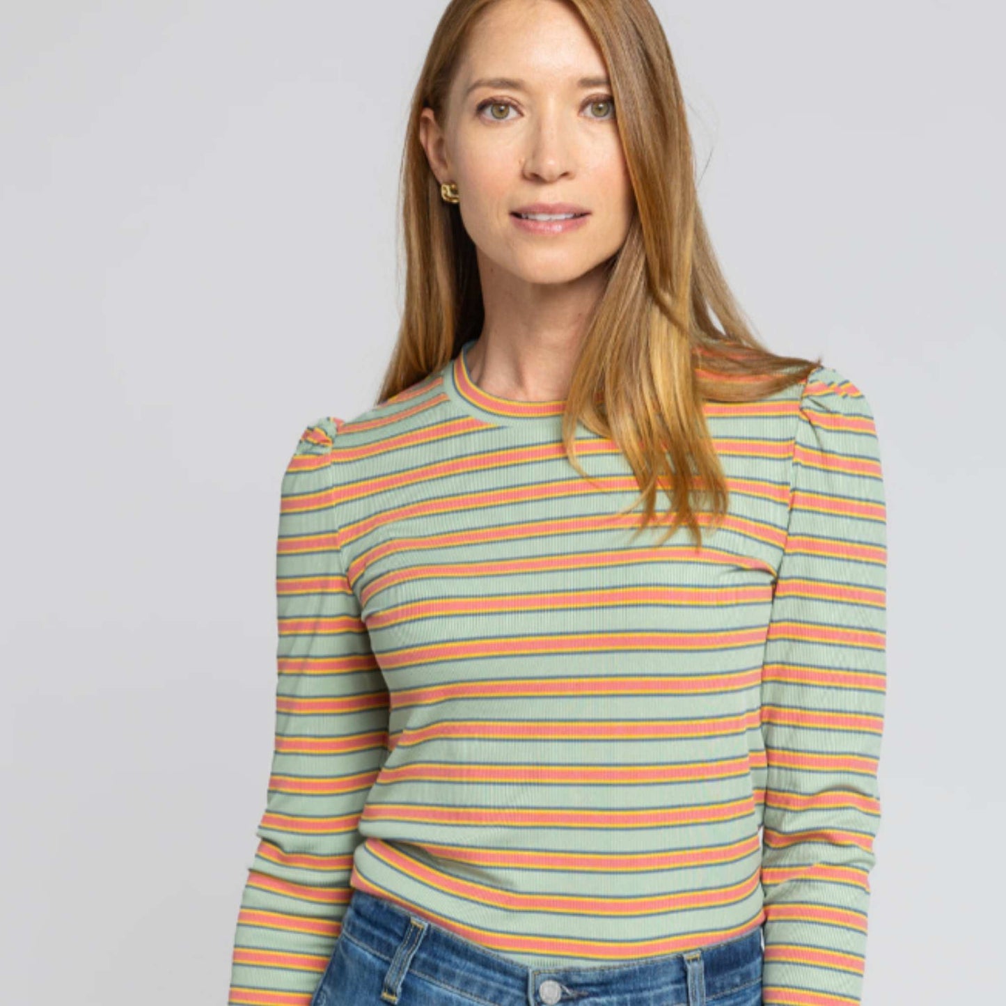 Close-up of subtle puffed shoulder detail