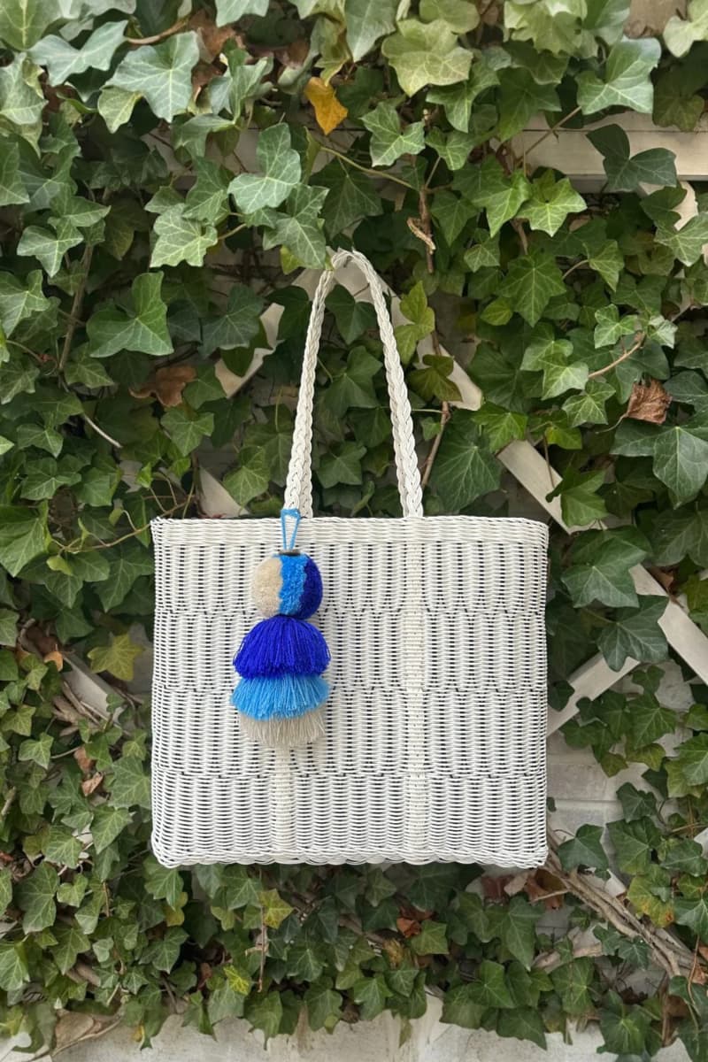 Sand Mesh Citron Tote handwoven from 100% recycled plastic — Squeeze De Citron, Grace & Haven